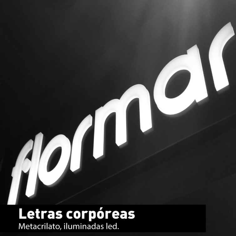 Letras corpóreas de metacrilato blanco opal de 30 mm iluminadas led.